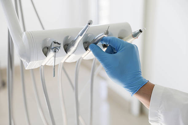 Professional Wisdom Tooth Removal technician working in Homer, MI